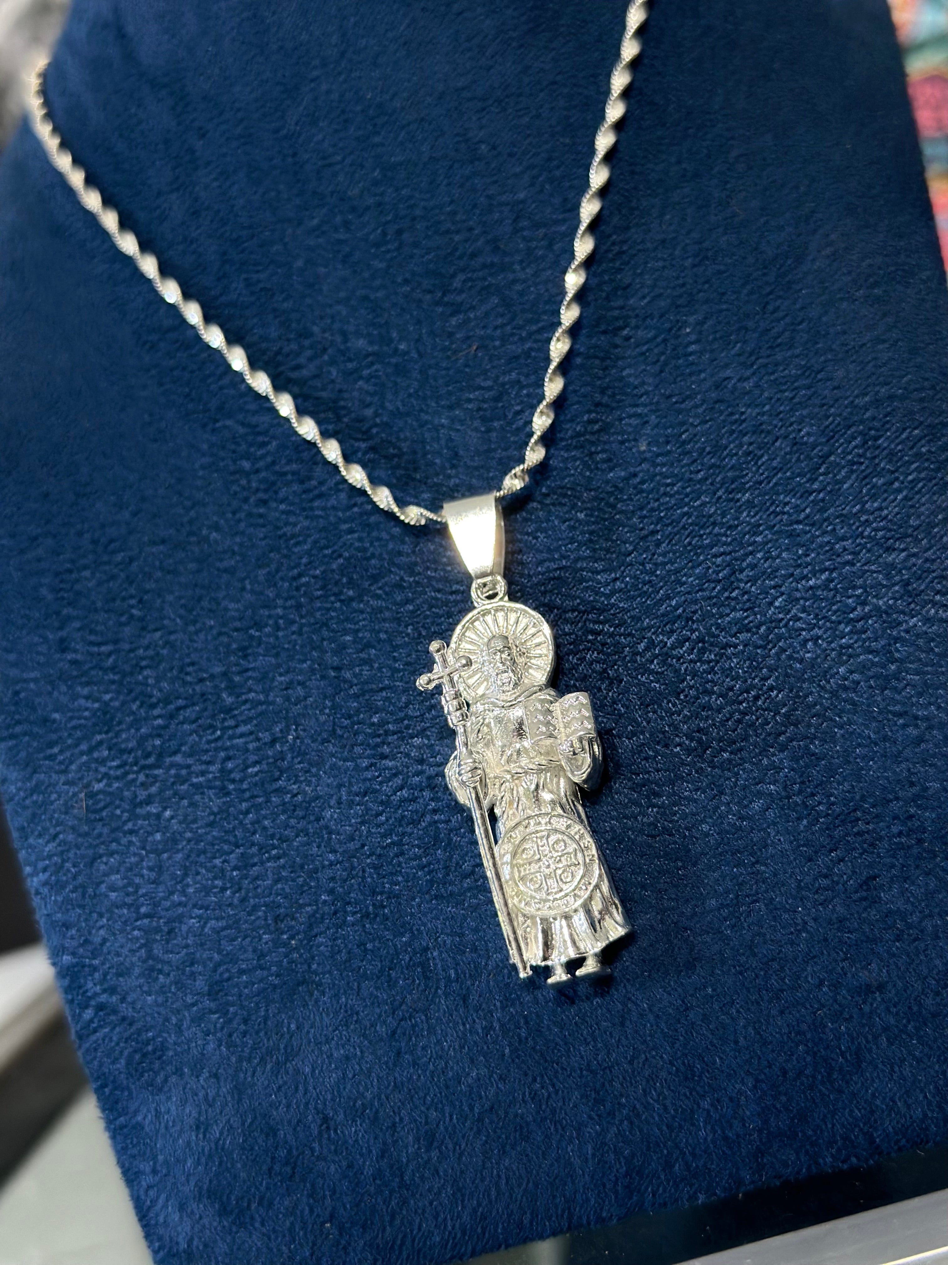 Dije San Benito Cuerpo Plata .925