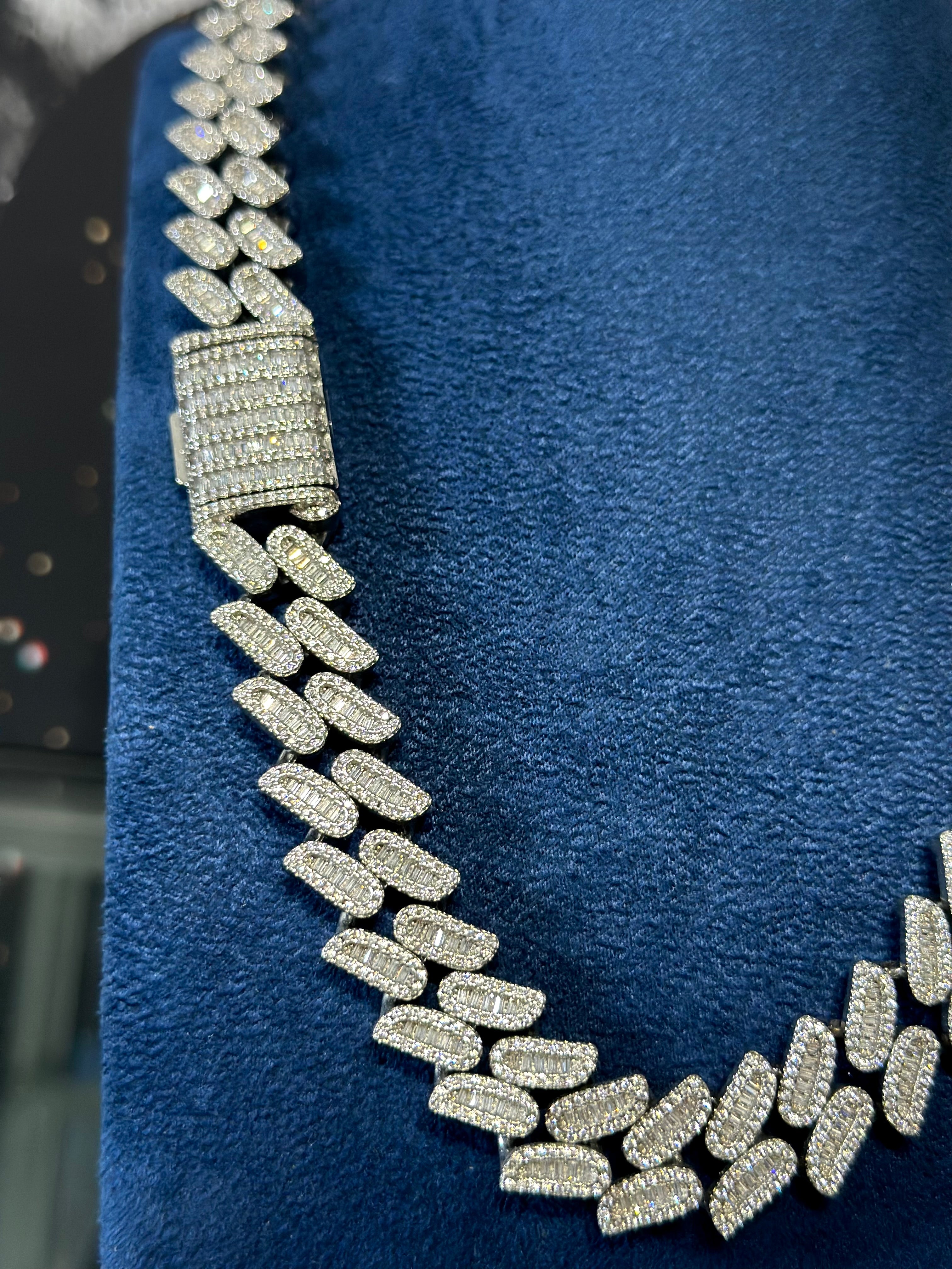 Cadena Spikes Baguette Laminado 18k