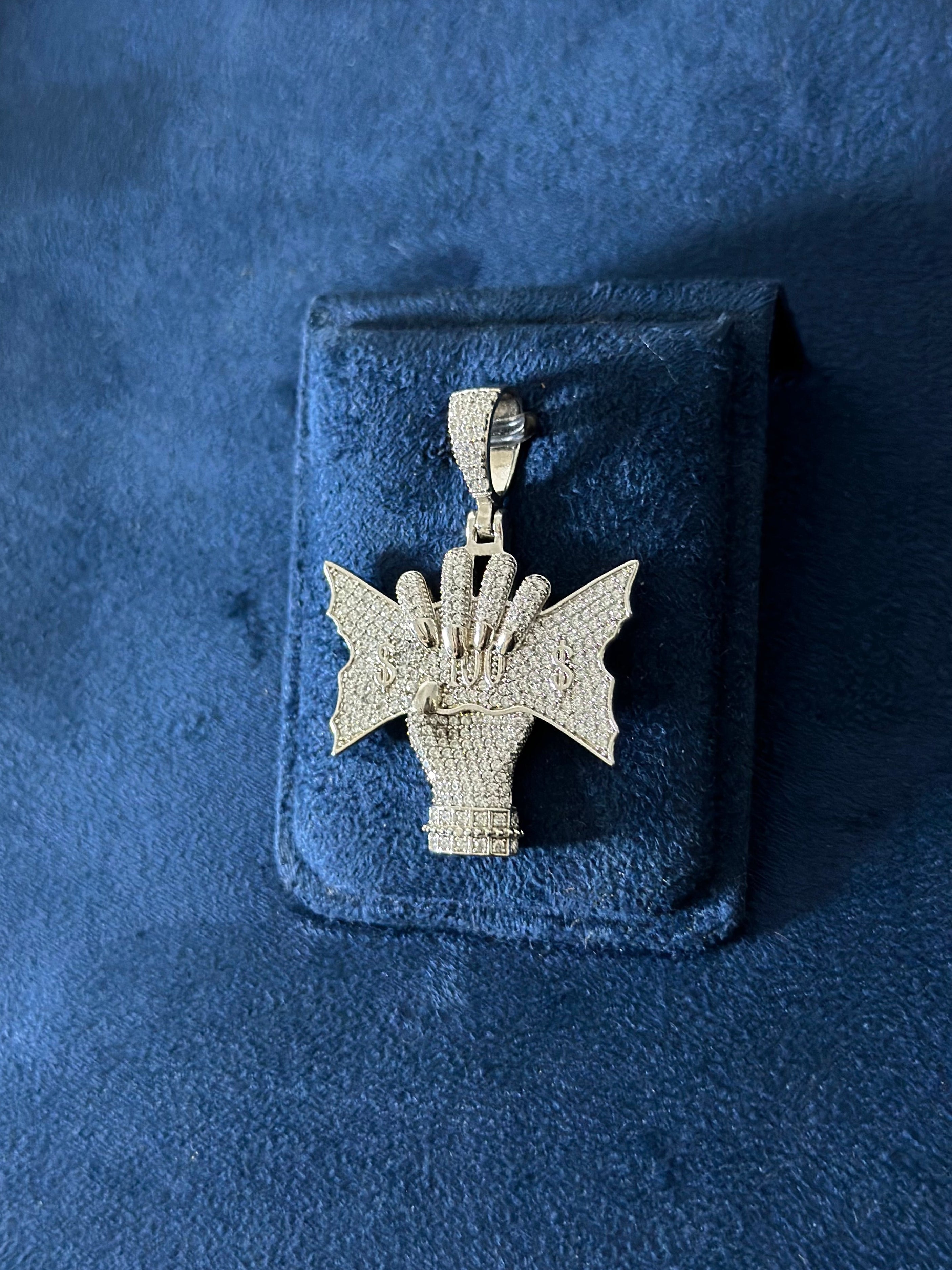 Dije Mano Dinero Plata .925