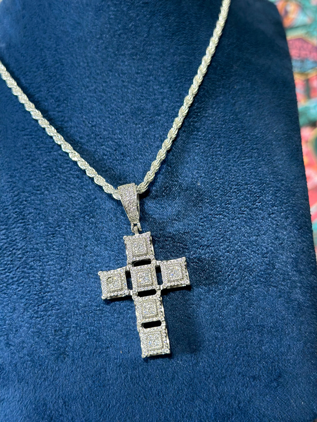 Dije Cruz Cuadrada Plata .925