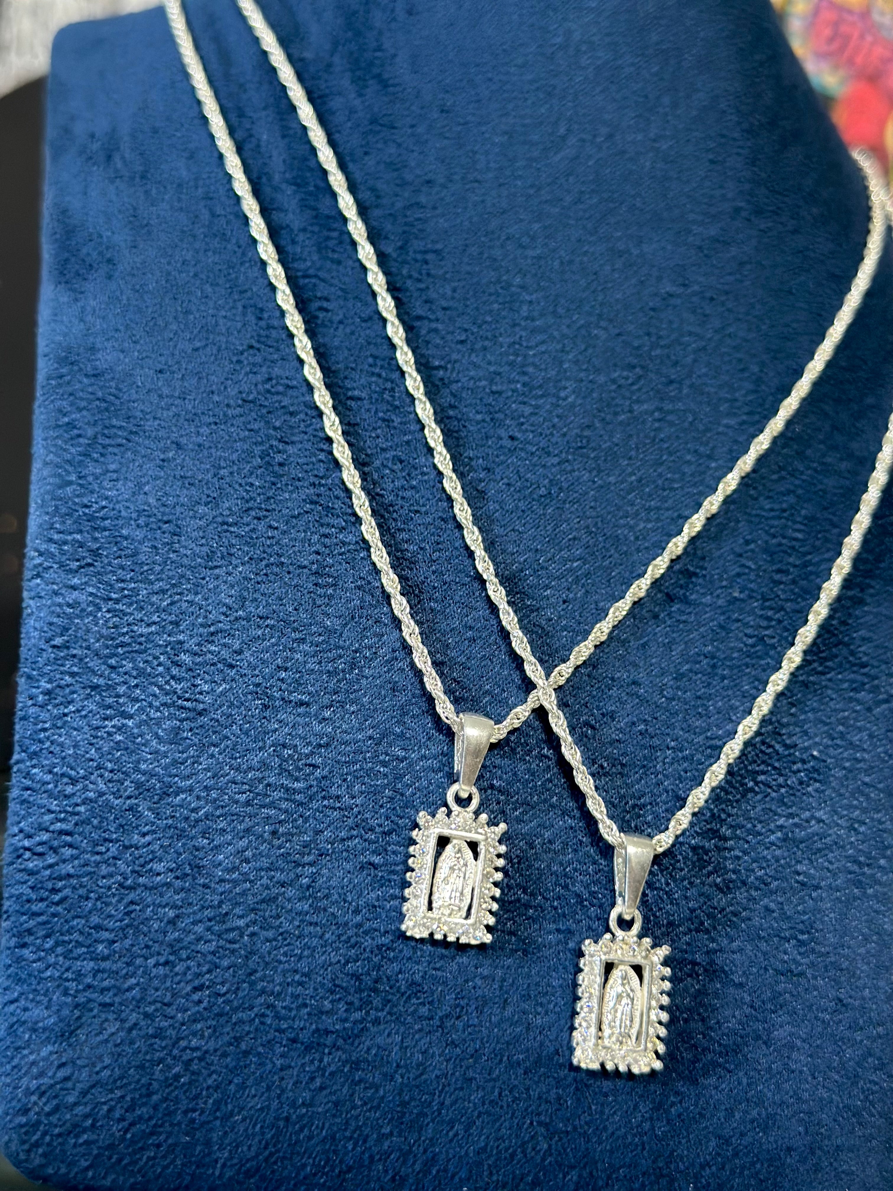 Dije Retrato Virgen Plata .925