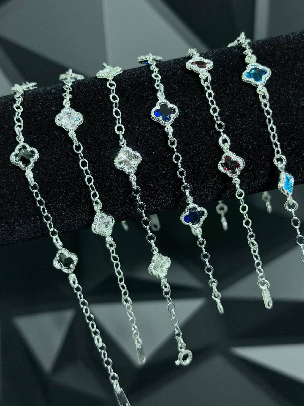 Pulsera Trébol VC tipo “Van Cleef” Chica Plata .925