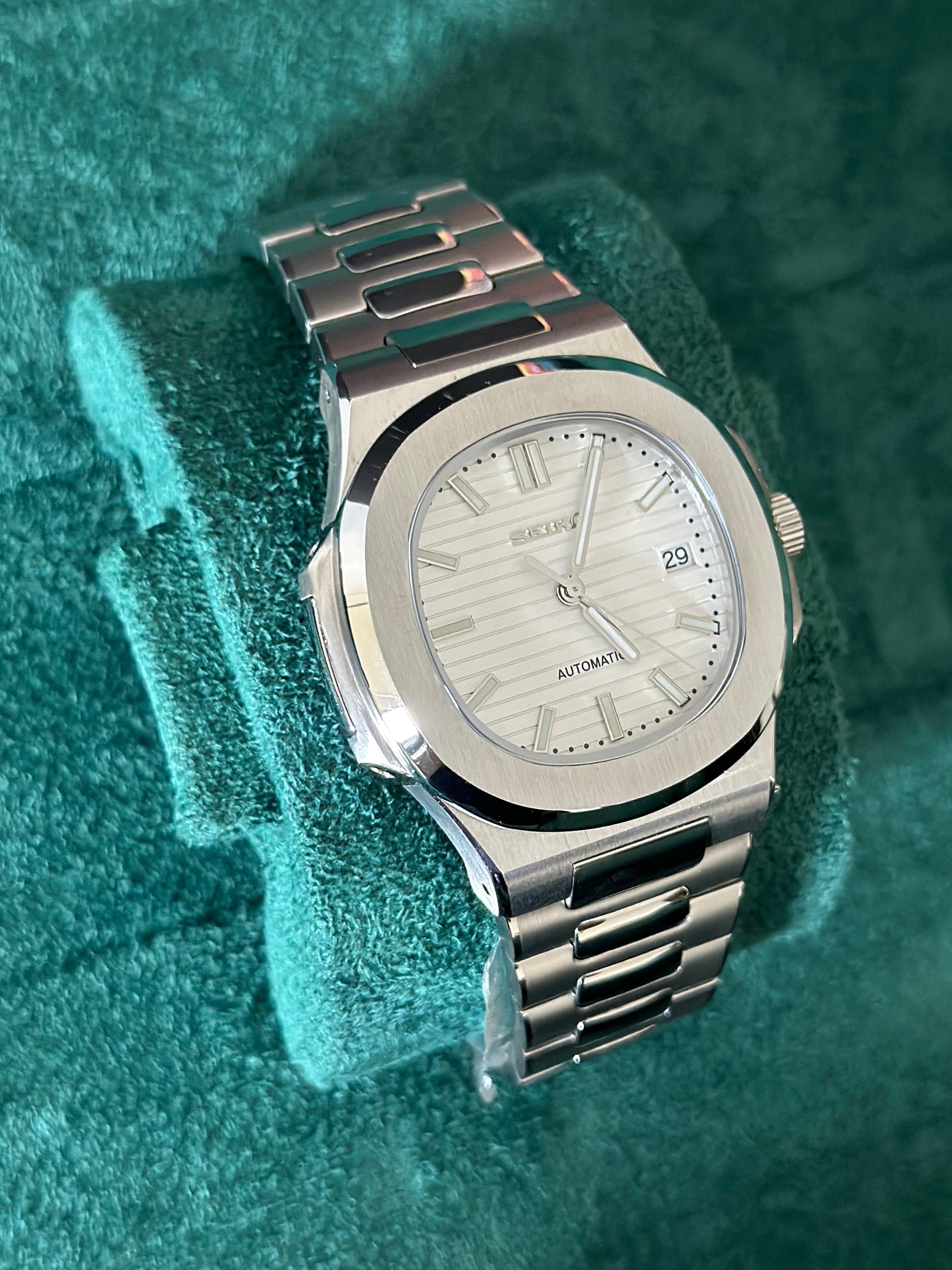 White Nautilus - Seiko Mod