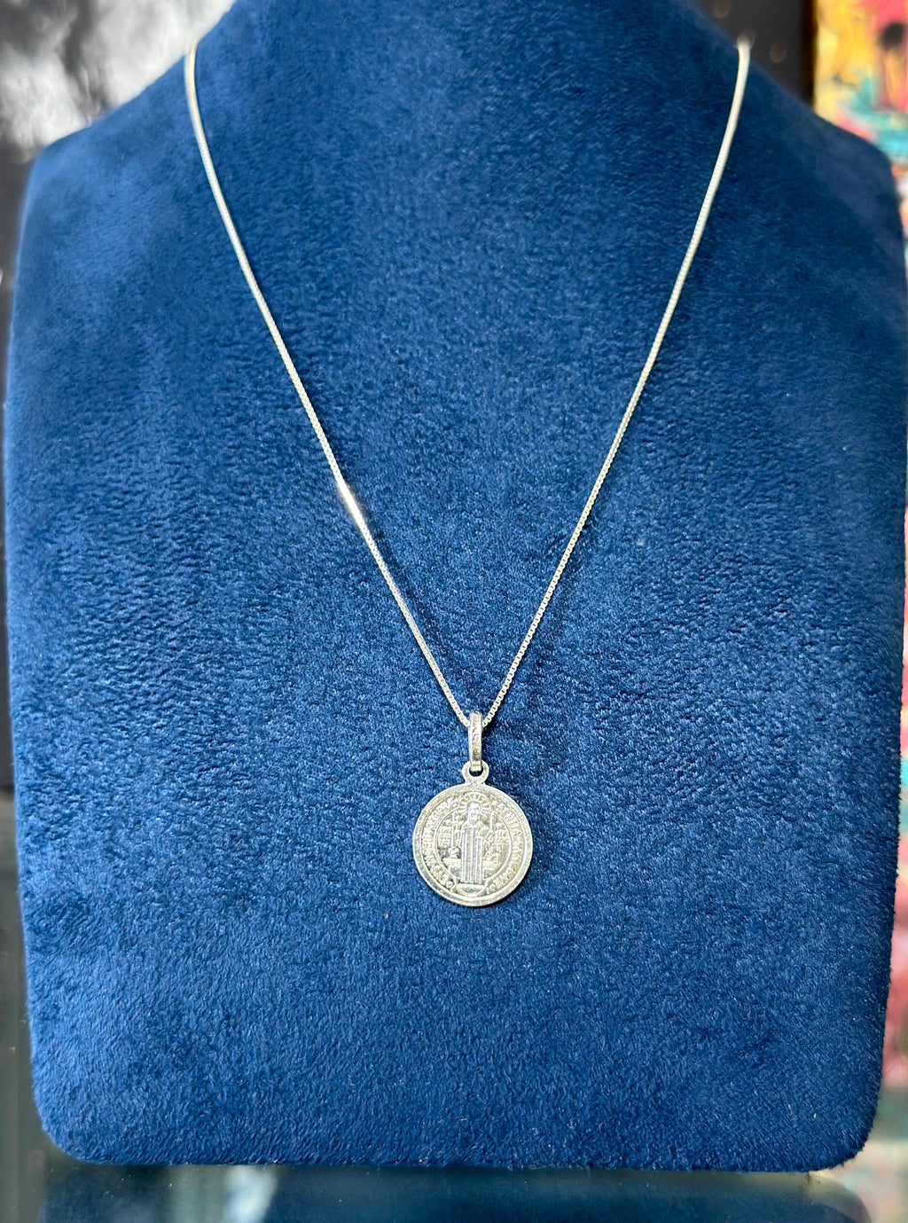 Dije Medalla San Benito Chica Plata .925