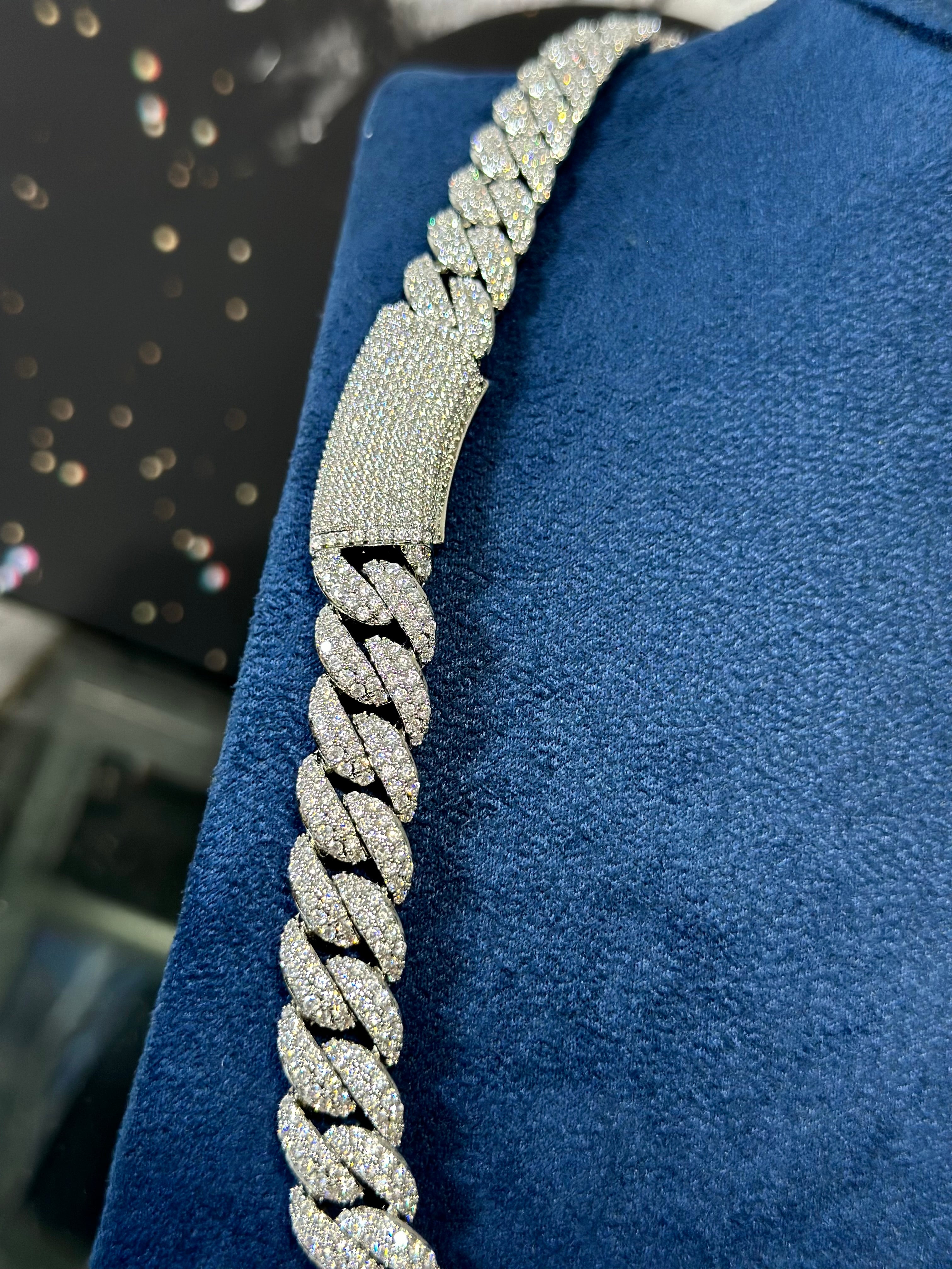 Cadena Cubana Curva Laminado 18k