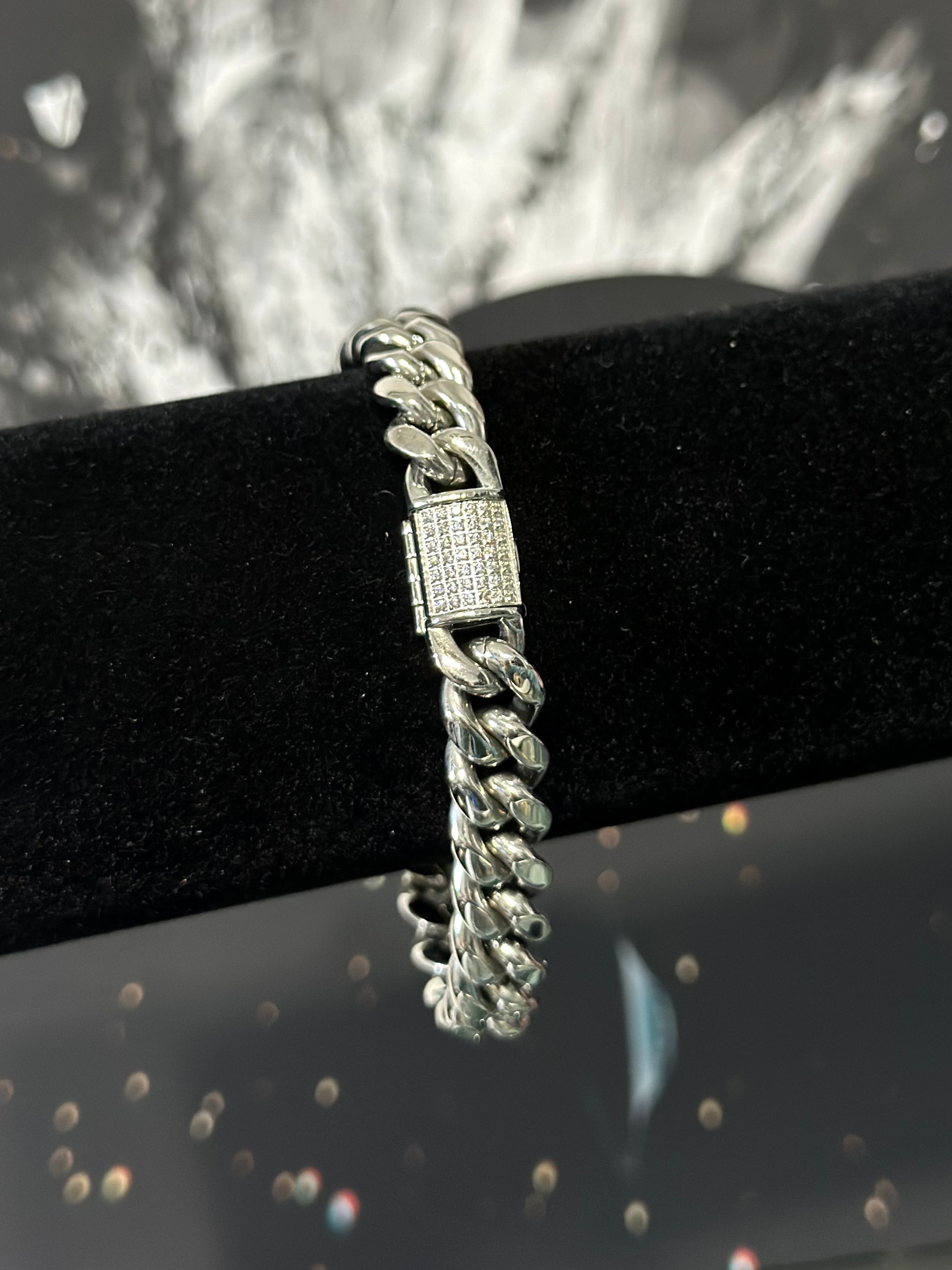 Pulsera Cubana Broche Zirconias Acero