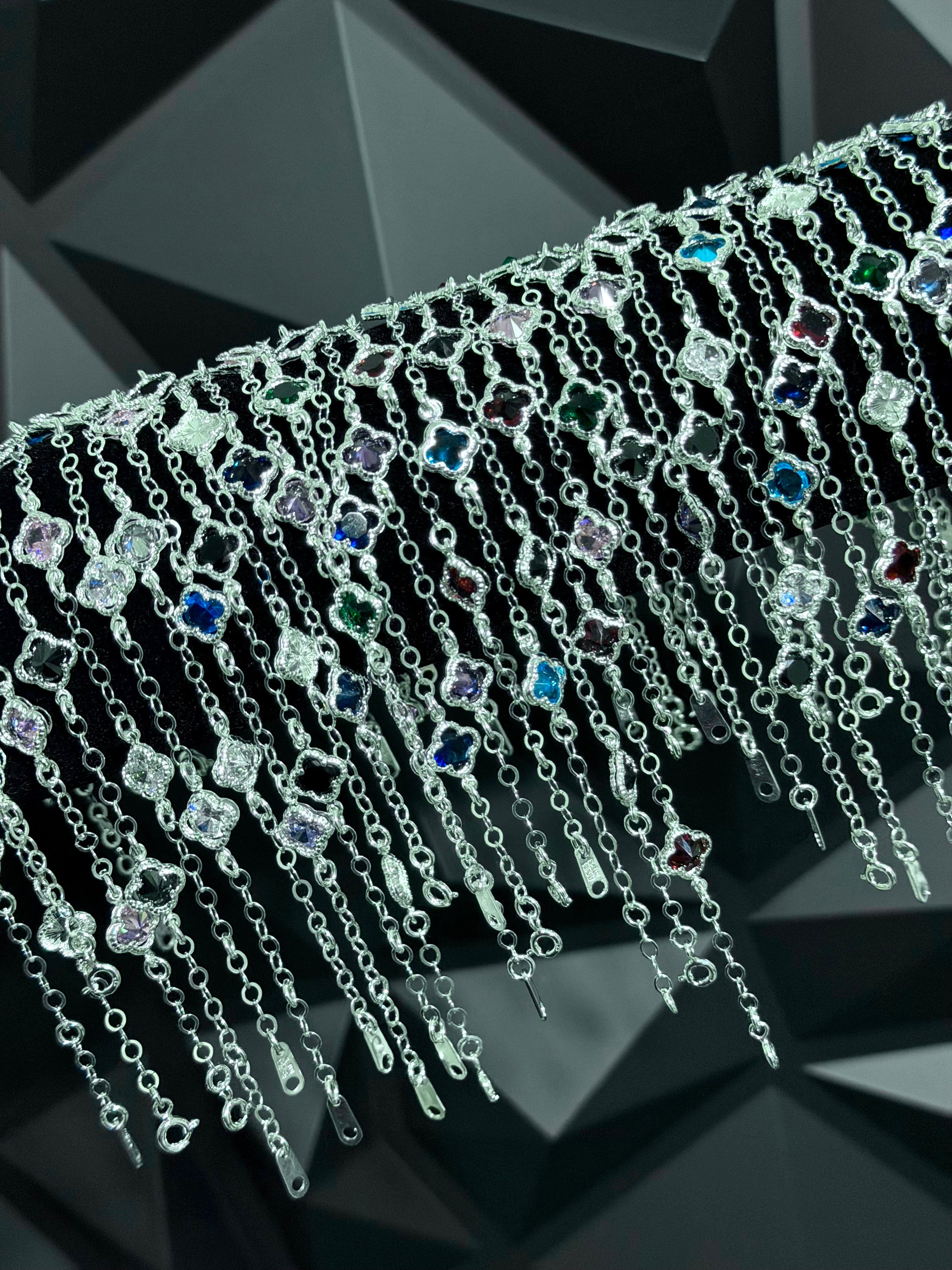 Pulsera Trébol VC tipo “Van Cleef” Chica Plata .925