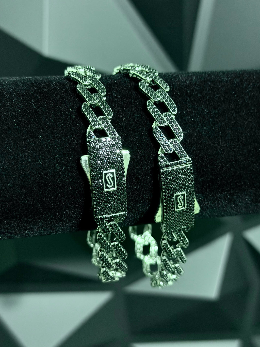 Pulsera Monaco Zigzag 10mm Negra Plata .925
