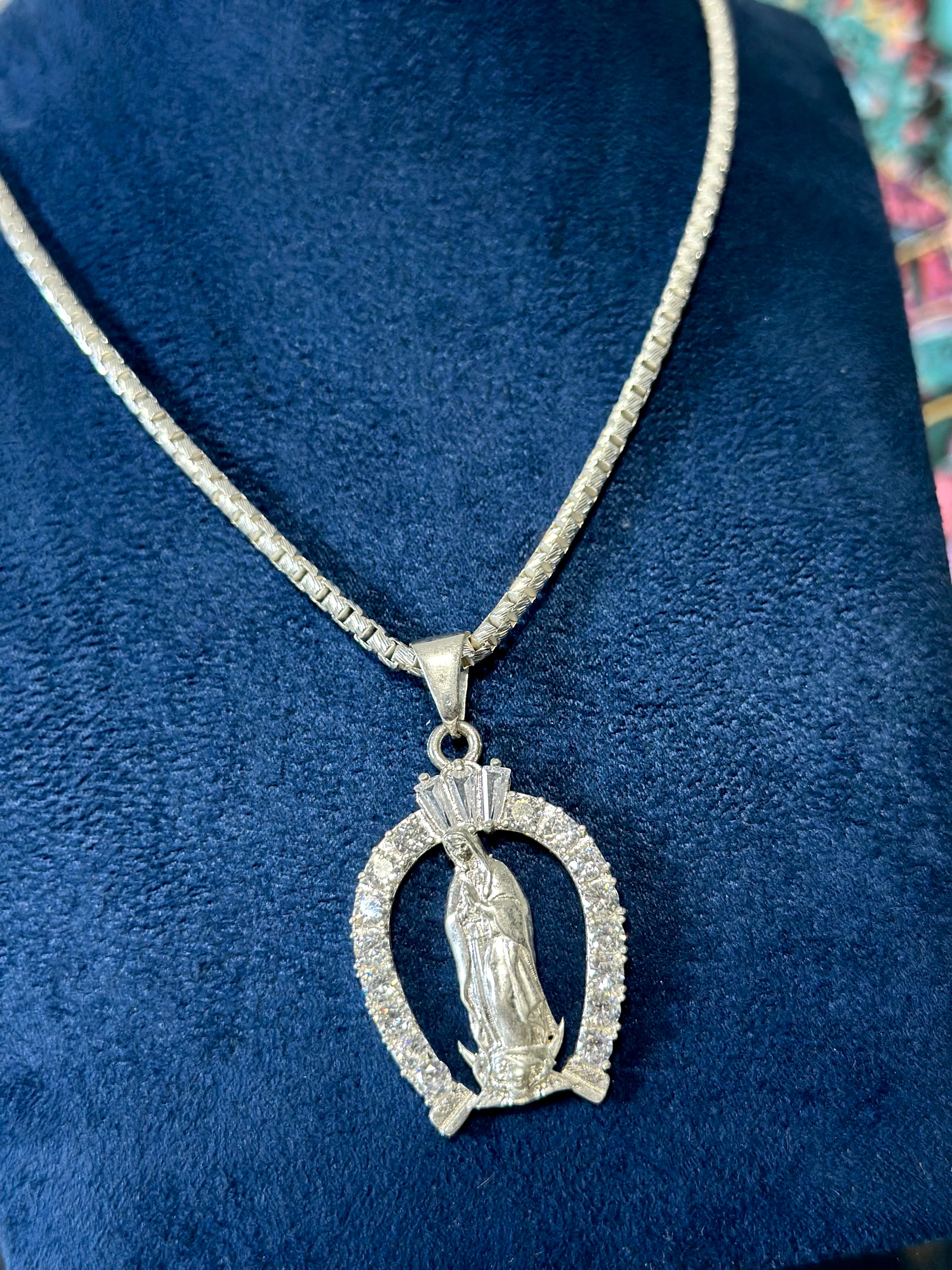Dije Virgen Herradura Plata .925